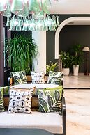 Vishan Garden Trendy Hostel