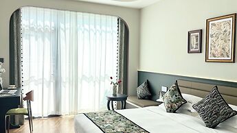 Vishan Garden Trendy Hostel