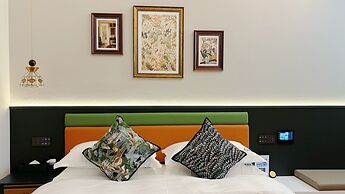 Vishan Garden Trendy Hostel