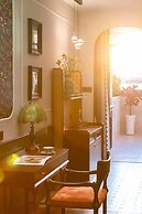 Vishan Garden Trendy Hostel