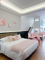 Vishan Garden Trendy Hostel
