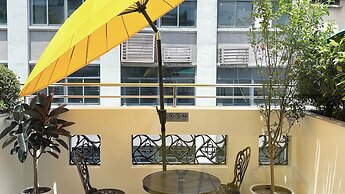 Vishan Garden Trendy Hostel