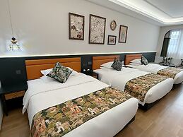 Vishan Garden Trendy Hostel