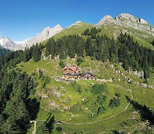 Berggasthaus Tschingelhorn - only accessible on foot (2 hour hike)