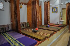 R2 Bed and Pool Kanchanaburi