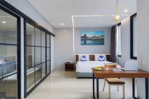 Fox Lite Hotel Cikarang