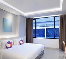 Fox Lite Hotel Cikarang