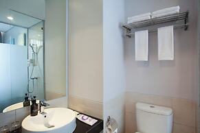 Fox Lite Hotel Cikarang