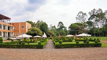 Northern Gateway Hotel And Lounge