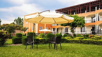 Northern Gateway Hotel And Lounge