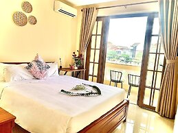 Aman Riverside Hotel