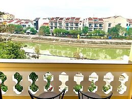 Aman Riverside Hotel