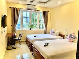 Aman Riverside Hotel