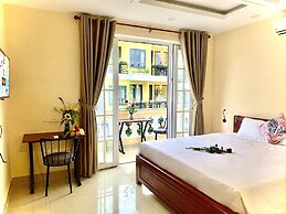 Aman Riverside Hotel