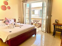 Aman Riverside Hotel