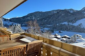 Apartment in Gstaad With Stunning Mountain Views