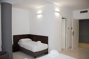 Domus Dea Roma - by Trinità