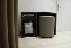 Domus Dea Roma - by Trinità