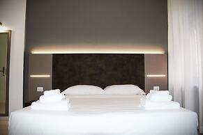 Domus Dea Roma - by Trinità