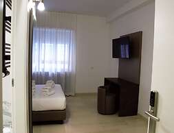 Domus Dea Roma - by Trinità