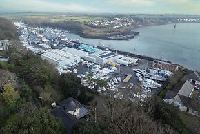 Marina House Annex - 1 Bedroom - Neyland