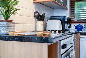 Marina House Annex - 1 Bedroom - Neyland