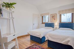 Marina House Annex - 1 Bedroom - Neyland