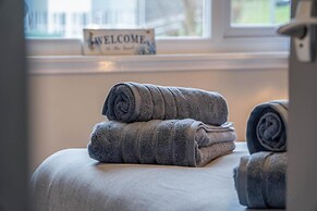 Swanbrook - 2 Bedroom Chalet- Freshwater East