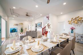 Ocean View 4BR Pool Villa KataBB Seaview