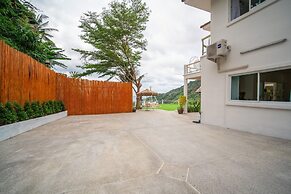 Ocean View 4BR Pool Villa KataBB Seaview
