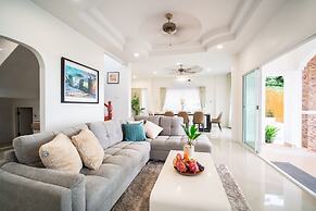 Ocean View 4BR Pool Villa KataBB Seaview