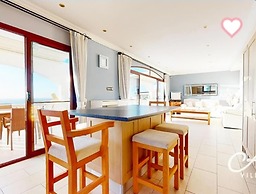 Marina Magic Sunset Villa-pool-parking-3br