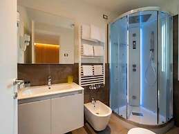 Venice Green Residence