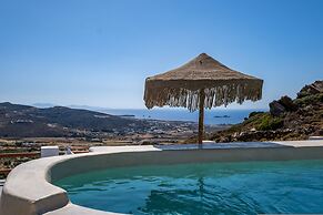 3 Paros All Season Villas