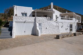 3 Paros All Season Villas