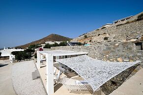 3 Paros All Season Villas