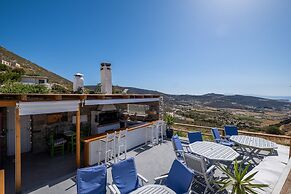 3 Paros All Season Villas
