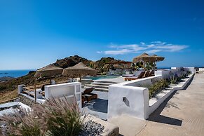 3 Paros All Season Villas