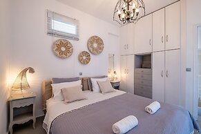 3 Paros All Season Villas