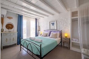 3 Paros All Season Villas