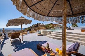 3 Paros All Season Villas