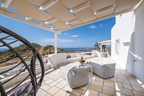 3 Paros All Season Villas