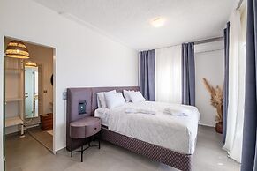 3 Paros All Season Villas