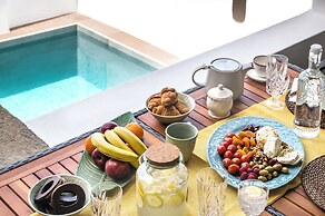 Ifigeneia Luxury Villas