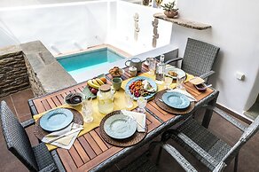 Ifigeneia Luxury Villas