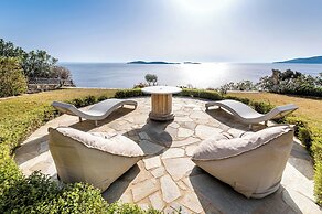 Ifigeneia Luxury Villas