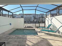 Upstay Tranquility Townhome w Private Pool