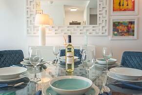 Aqui H Casa by Atlantic Holiday