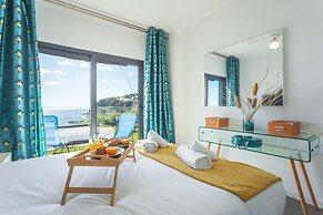Aqui H Casa by Atlantic Holiday