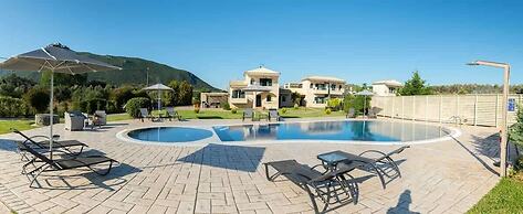 Corfu Liostasi Villa - Hellios Luxury Gem w Pool